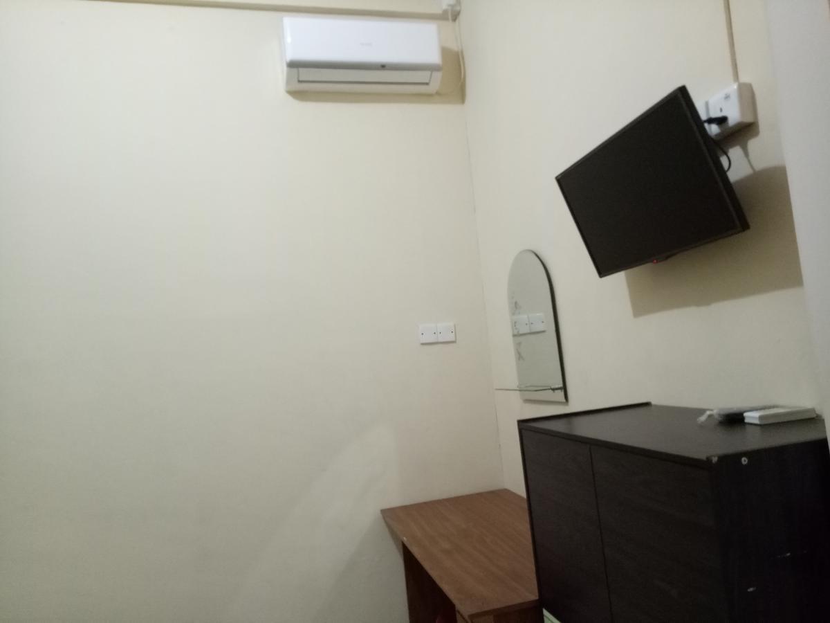D'Kost Batam Hostel Nagoya Exterior photo